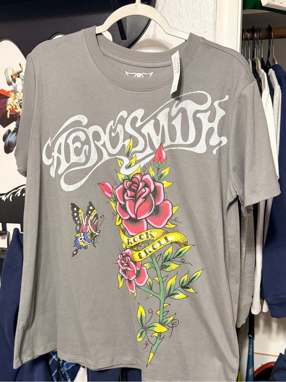 Gray Women’s Aerosmith Graphic Tee with Rose & Butterfly